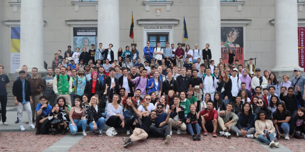 A group picture with a bunch of young people.